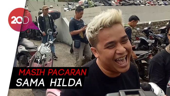 Billy Syahputra Bantah Punya Hubungan Khusus dengan Angela Lee