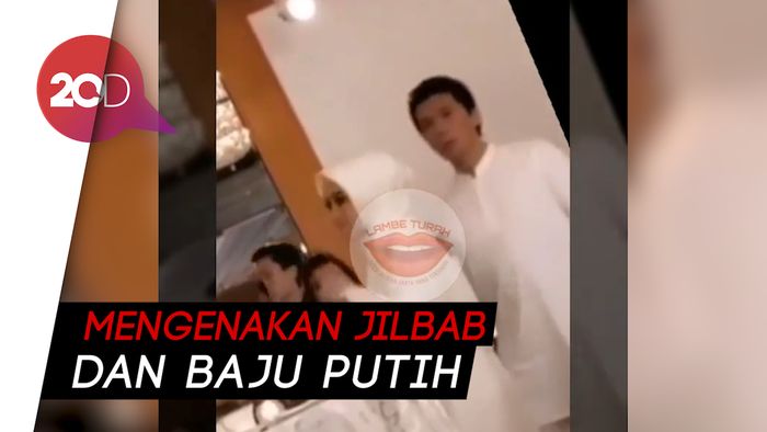 Inikah Penampakan Syahrini dan Reino Barack Usai Akad Nikah?