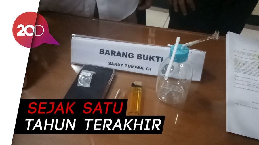Sandy Tumiwa Pesan Sabu Tiap Dua Hari Sekali