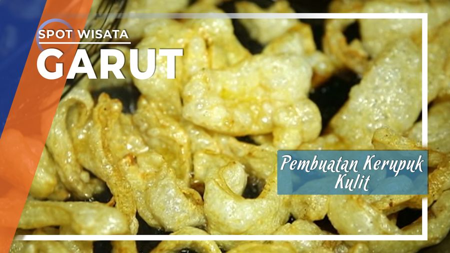 Pembuatan Kerupuk Kulit di Garut