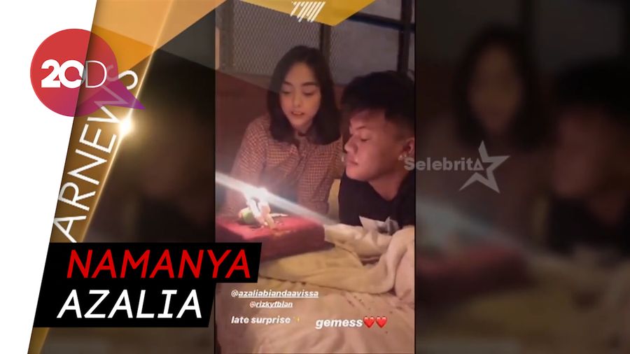 Ciyeee Rizky Febian Dapat Kejutan Ultah dari Pacar Nih