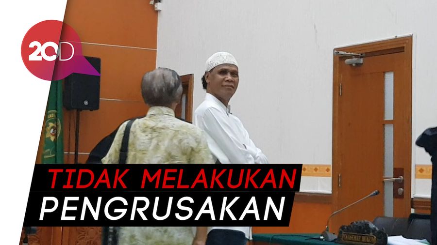 Bacakan Pleidoi, Hercules Minta Dibebaskan