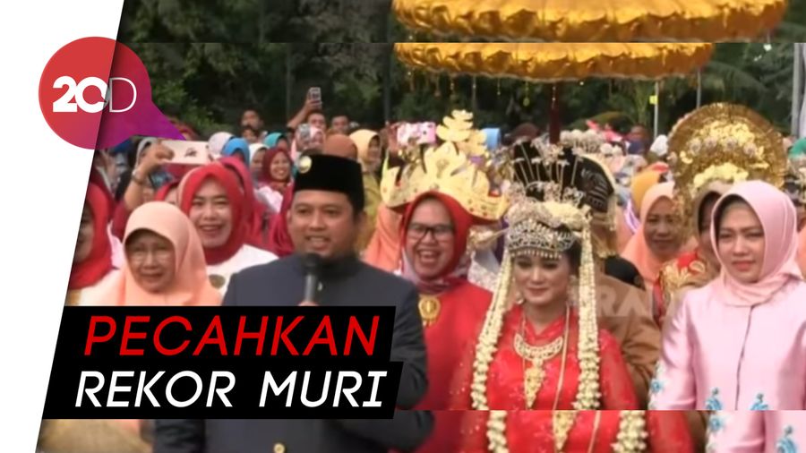 Gokil! 600 Pasangan Nikah Secara Massal 