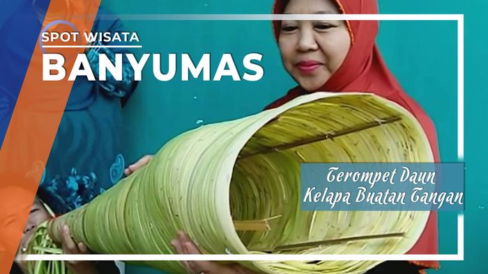 Terompet Daun Kelapa Buatan Tangan di Banyumas