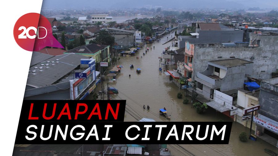 Banjir Lumpuhkan Sejumlah Jalan di Kabupaten Bandung