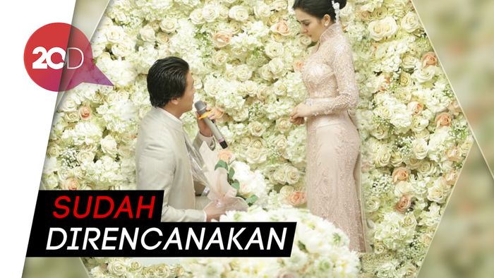 Aisyahrani Jelaskan Mengapa Pernikahan Syahreino Digelar Tertutup