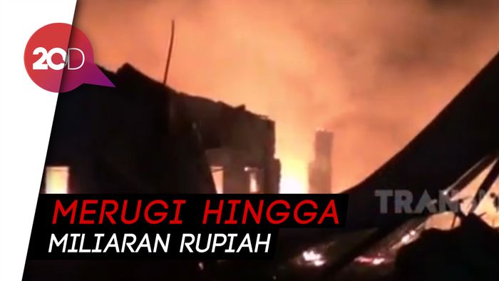 Gudang Penggilingan Plastik di Deli Serdang Terbakar!