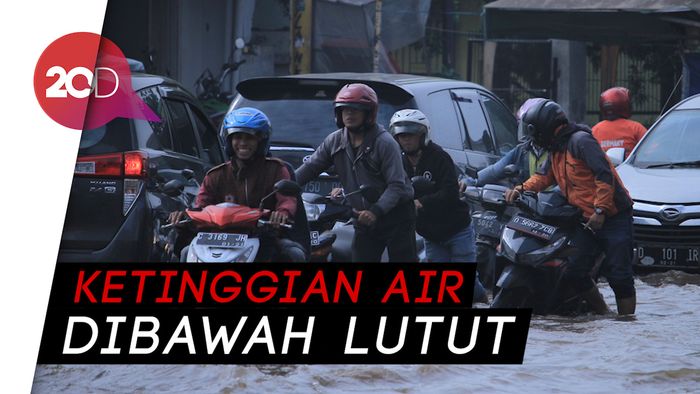 Motor Mogok saat Terobos Banjir di Dayeuhkolot-Banjaran