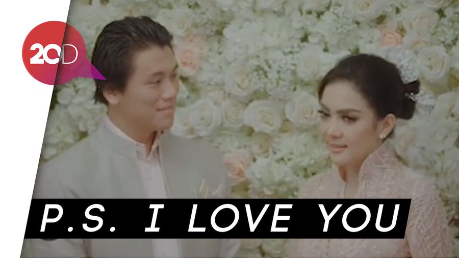 Cihuy! Posting Foto Istri, Reino Barack Ungkapkan Cinta