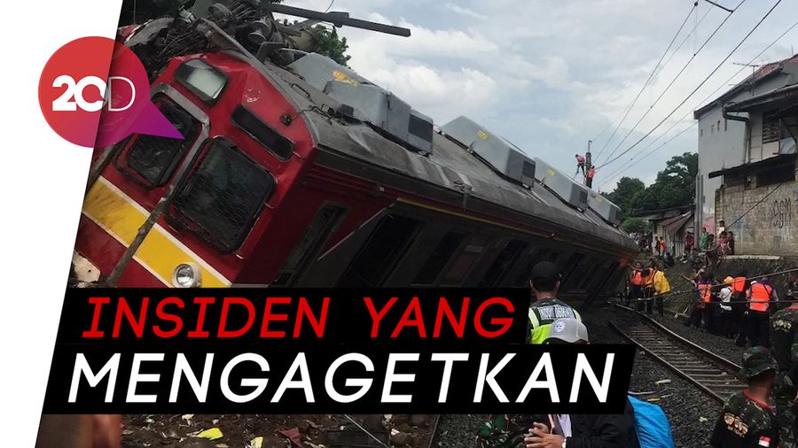 Saksi KRL Terguling: Ada Dentuman dan Kereta Nabrak Tiang Listrik
