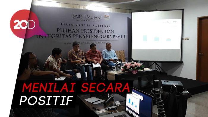  Survei SMRC: Masyarakat Percaya Kepada KPU dan Bawaslu