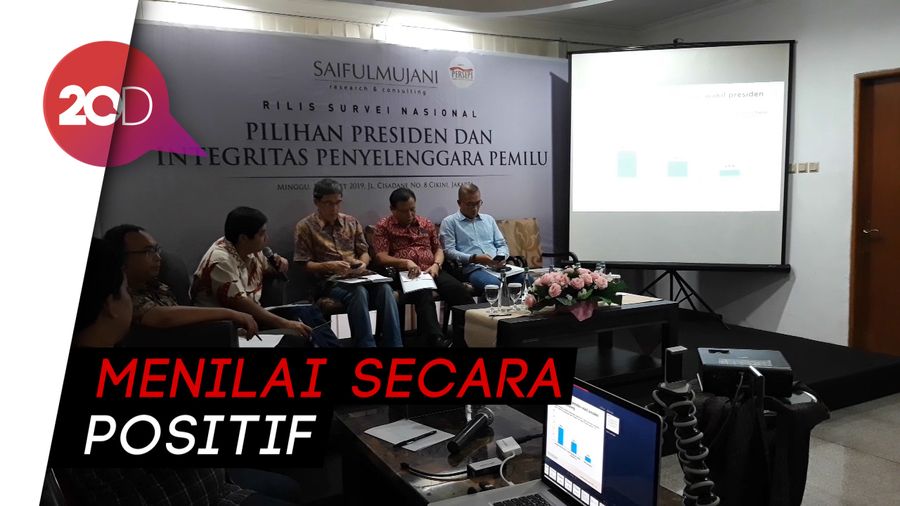  Survei SMRC: Masyarakat Percaya Kepada KPU dan Bawaslu