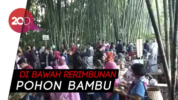 Asyiknya Jajan di Pasar Papringan yang Unik