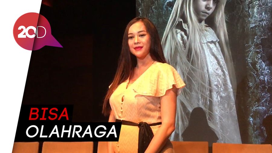 Aura Kasih Nggak Takut Gendut Setelah Melahirkan