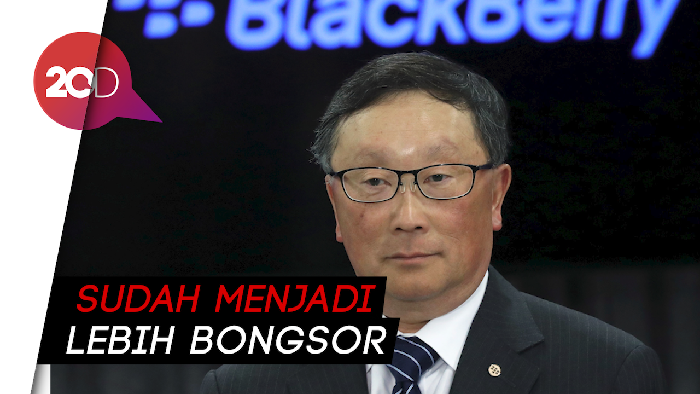 CEO BlackBerry Tak Izinkan Karyawannya Beli Ponsel Layar Lipat