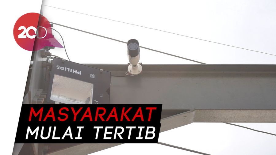 Dipantau CCTV, Sampah Popok di Sungai Brantas Berkurang