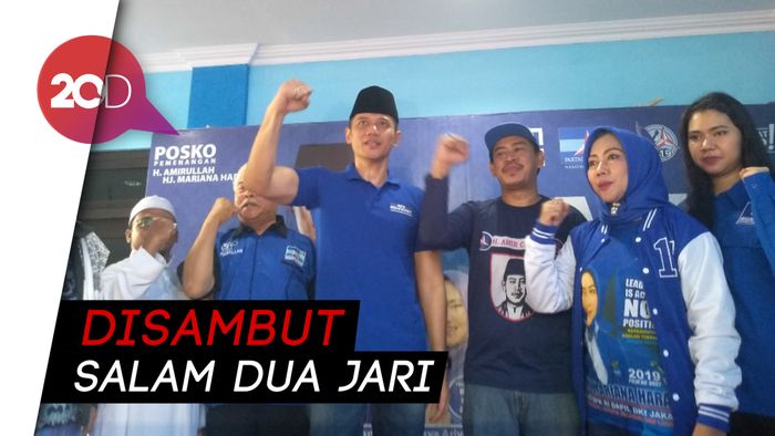 Blusukan ke Pasar Cipulir, AHY Jadi Objek Selfie 