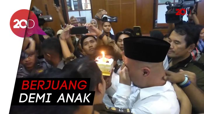Rindu Anak, Ahmad Dhani Sering Nangis di Penjara