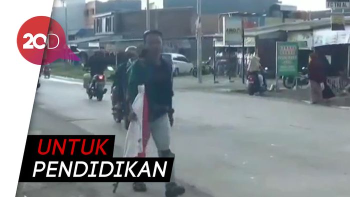 Mahasiswa Jalan Kaki 300 Kilometer, Coba Perjuangan Orang Tua
