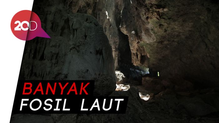Mengintip Keunikan Goa Batu Cermin di Labuan Bajo