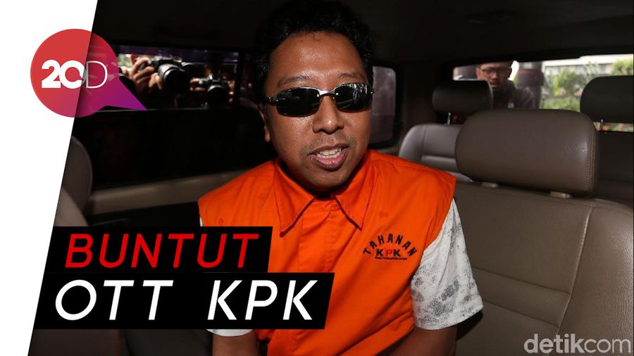 Berompi Oranye, Ketum PPP Romahurmuziy Tersangka Suap!