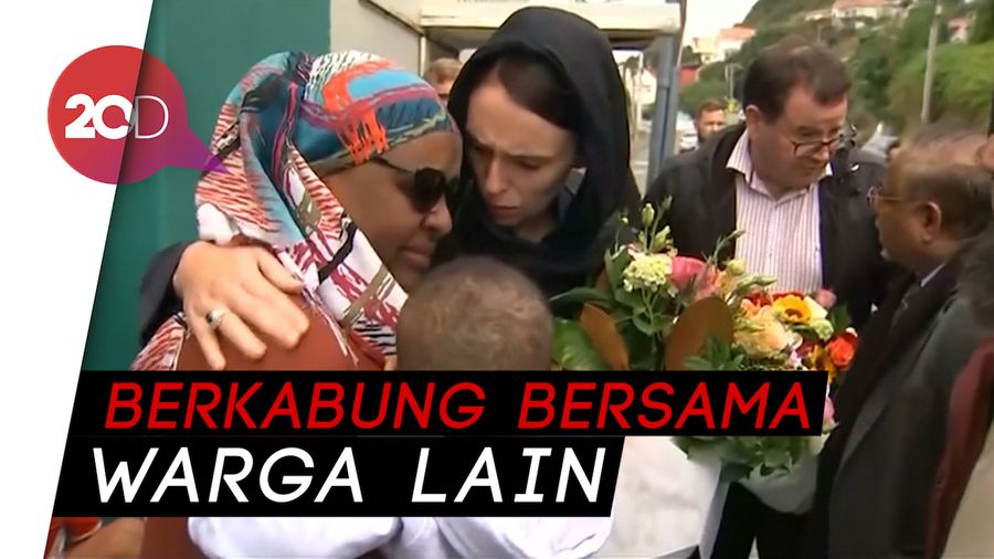 PM New Zealand Beri Karangan Bunga di Masjid Kilbernie