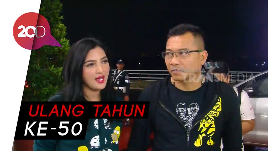 Rayakan Ulang Tahun, Anang Hermansyah Ajak Keluarga Besar Liburan ke Turki 