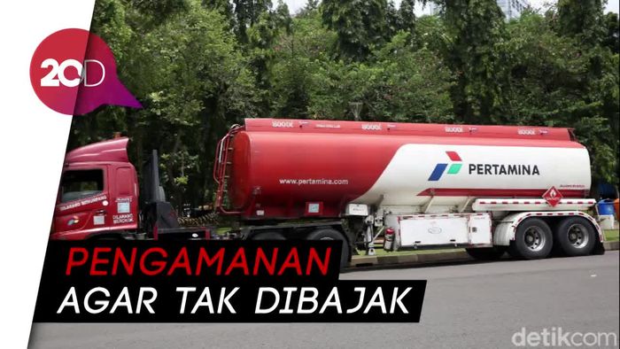 Dikawal Polisi, Truk Tangki yang Dibajak Kembalikan ke Depo
