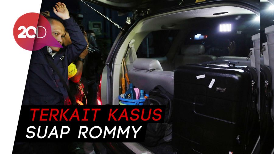 Geledah Kantor Menag, KPK Bawa 2 Koper