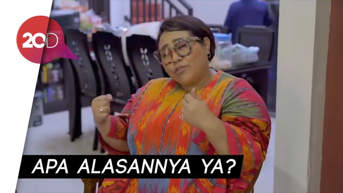 Ini Alasan Nunung Ngompol Saat Ketawa Terbahak-bahak