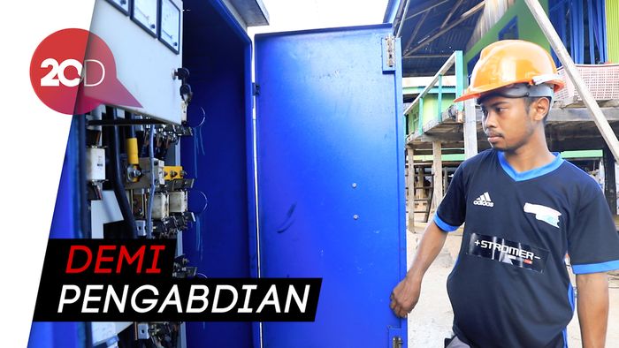 Kisah Operator PLTD yang Akrab dengan Komodo