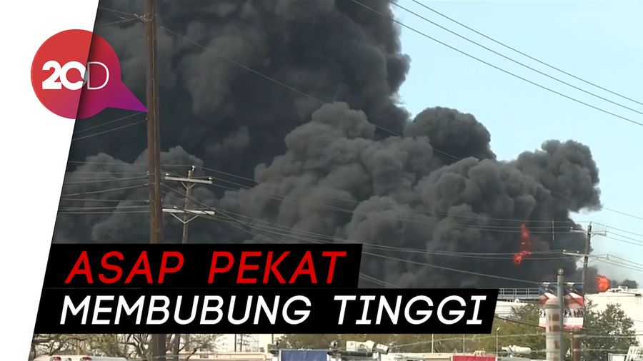 Tak Kunjung Padam, Tangki Kimia di Texas Terbakar Berhari-hari