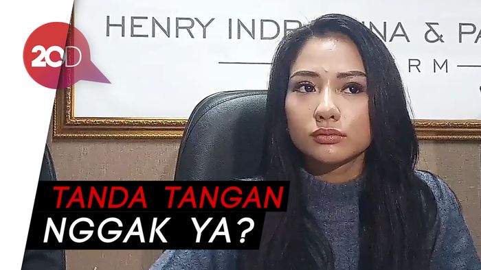 Ditanya soal Buku Nikah, Bella Luna Bingung Tak Bisa Jawab