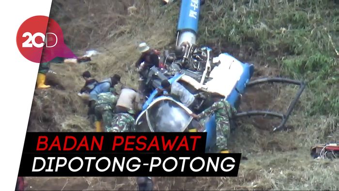 Sulitnya Evakuasi Bangkai Helikopter yang Jatuh di Tasikmalaya 
