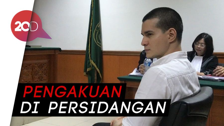 Sempat Mualaf, Steve Emmanuel Pindah Agama Lagi