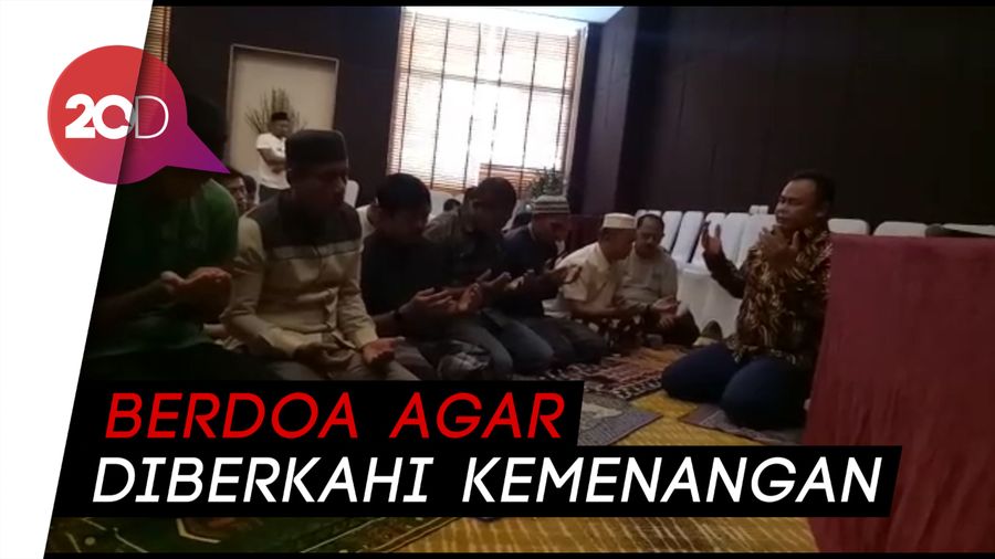 Jumatan Dulu Sebelum Melawan Thailand