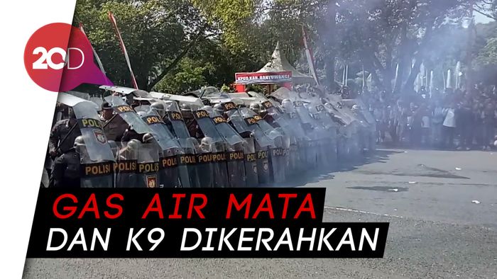 Massa Bentrok dengan Polisi di Banyuwangi, Ini Hanya Simulasi