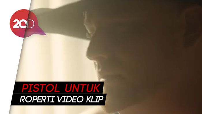 Tak Sengaja Tertembak, Penyanyi Justin Carter Tewas