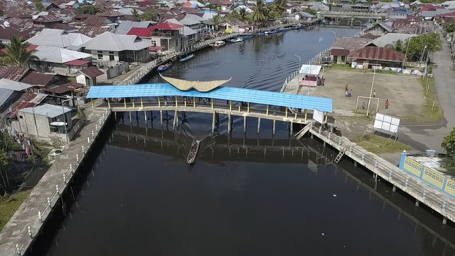 Andai Batu Bacan Masih Ngetren, Berapa Harga Jembatan Ini?