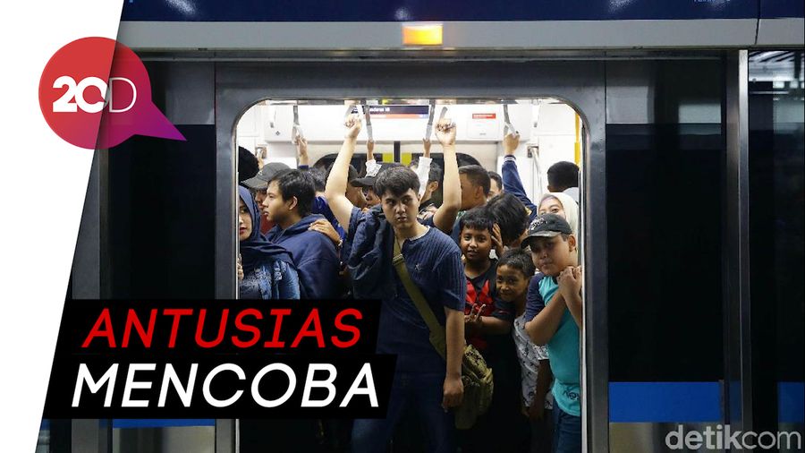 Baru Diresmikan, MRT Disemuti Warga 
