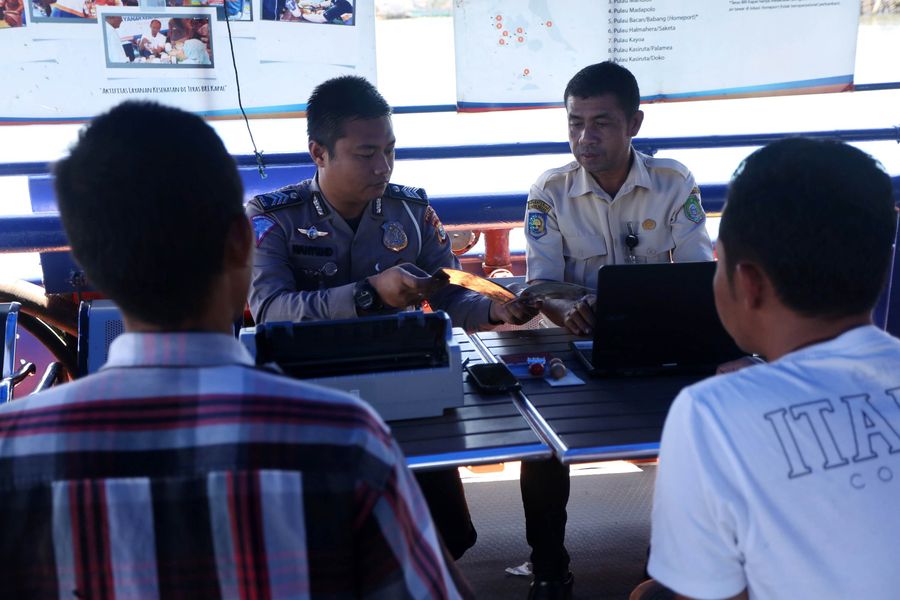 Lancarnya Pelayanan Samsat Apung Satu-satunya di Indonesia