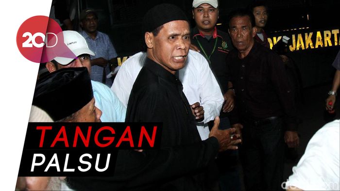 Ini Alasan Polisi Tak Borgol Tangan Hercules