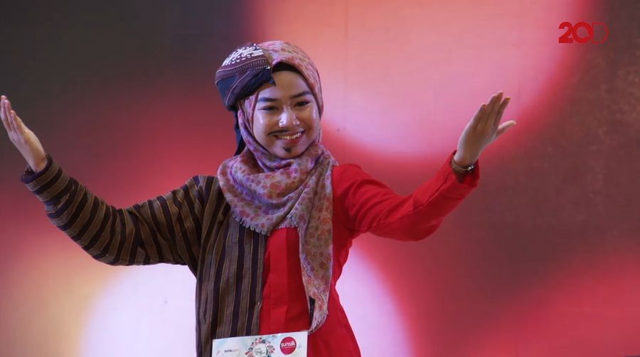 Kesenian Kentrung Rizky Hidayati - Sunsilk Hijab Hunt 2019 Surabaya