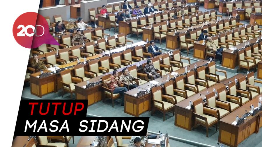 DPR Perpanjang Waktu Pembahasan 8 RUU