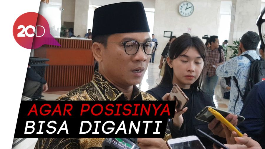 Dear, Taufik Kurniawan! PAN Menunggu Surat Pengunduran Diri