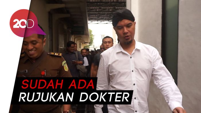 Usai Asam Urat Sembuh, Kini Ahmad Dhani Sakit Gigi