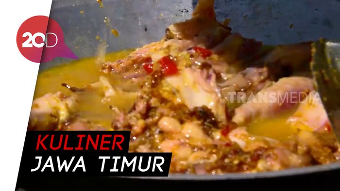 Wisata ke Bromo? Coba Sedapnya Ayam Pedas Buah Krangean