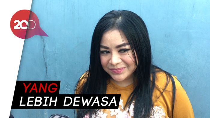 Anisa Bahar Cari Pengusaha Kontraktor Jadi Calon Suami