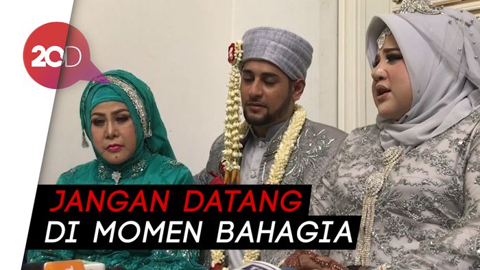 Dhawiya Jelaskan Kenapa Tak Undang Wirdha ke Pernikahan