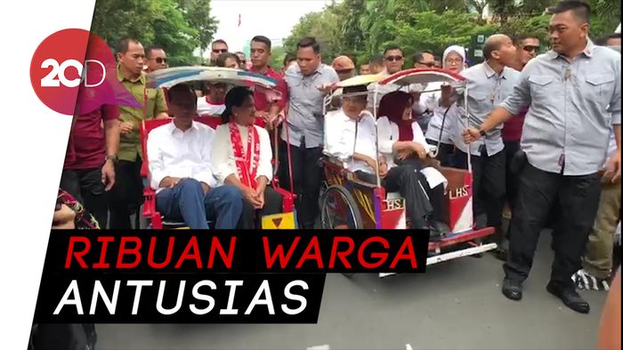 Bersama Iriana Naik Becak, Jokowi Kampanye di Makassar